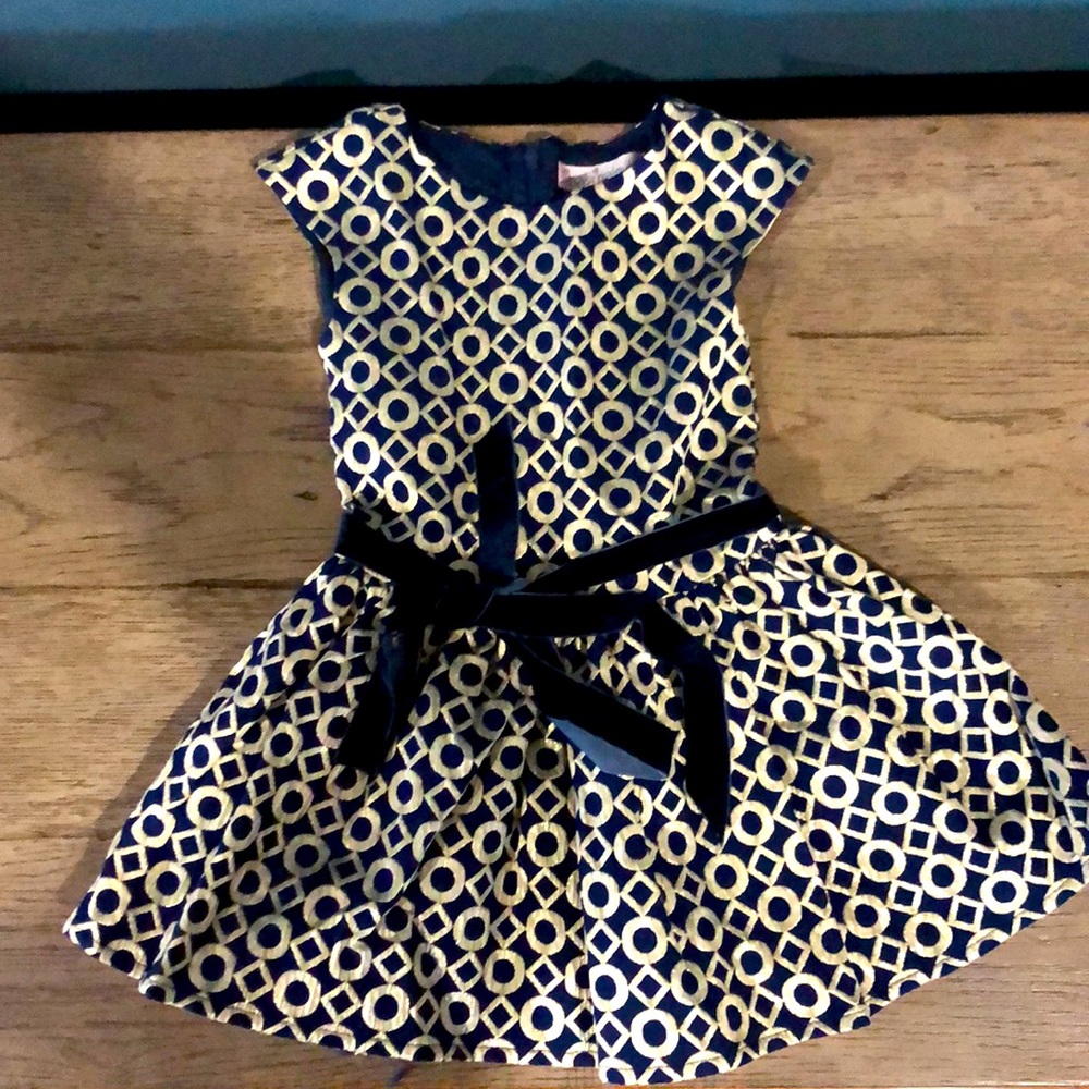 Halabaloo Girls' Dress in Size 2T. Great Condition.